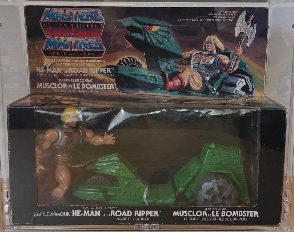 Battle Armoor He-Man and Road Ripper Warrior Carrier